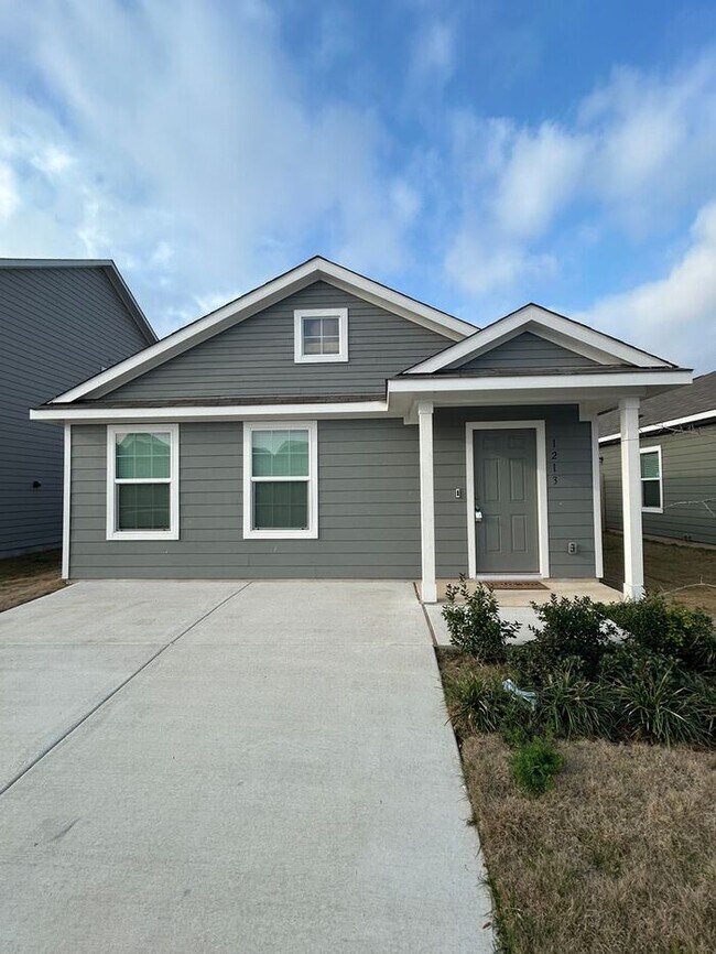 1213 Catfish Ln in Bastrop, TX - Building Photo - Building Photo