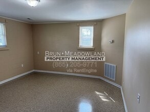 5200 John Hall Rd in Knoxville, TN - Building Photo - Building Photo