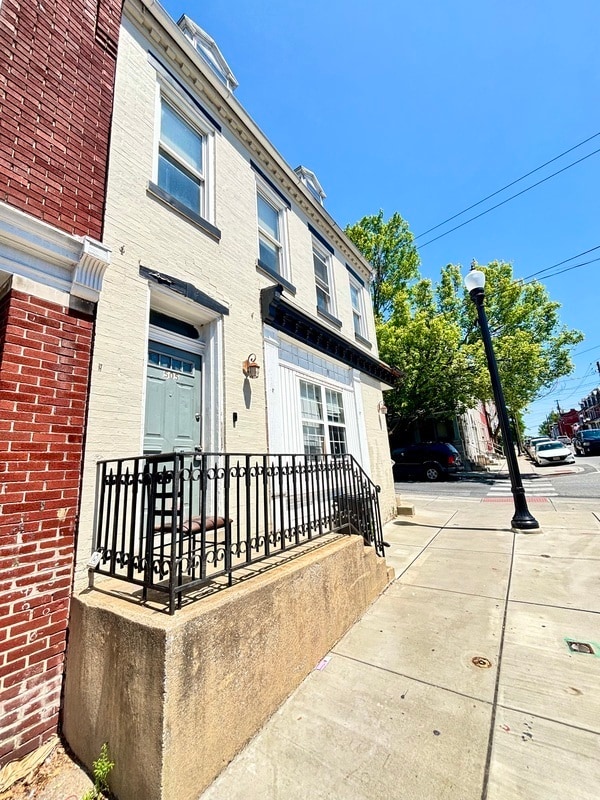 property at 505 Manor St