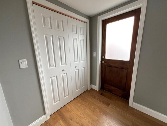 5 Church St in East Greenwich, RI - Foto de edificio - Building Photo