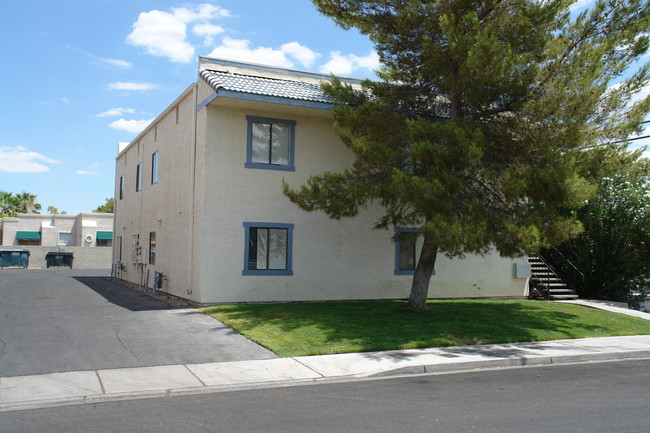 Del Rey Plaza in Las Vegas, NV - Foto de edificio - Building Photo