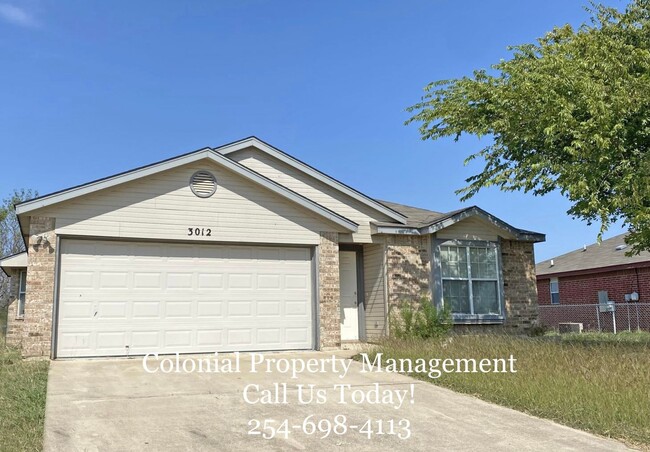 property at 3012 Viewcrest Dr