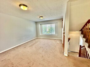 9677 S Villa Spgs Cv in Sandy, UT - Building Photo - Building Photo