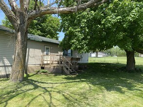 21822 Business Hwy 151 in Monticello, IA - Building Photo - Building Photo
