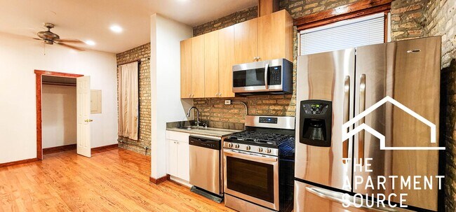 1228 N Cleaver St in Chicago, IL - Building Photo - Building Photo