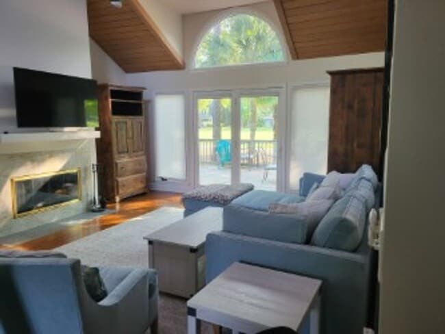 5 Fairlawn Ct in Hilton Head Island, SC - Building Photo - Building Photo