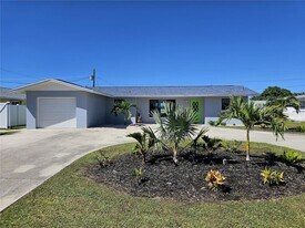1500 Glendale Rd in Venice, FL - Building Photo