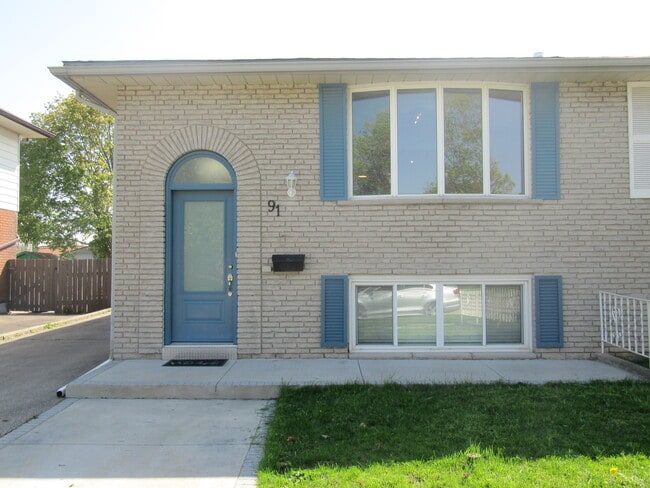 property at 91 Moffat Dr