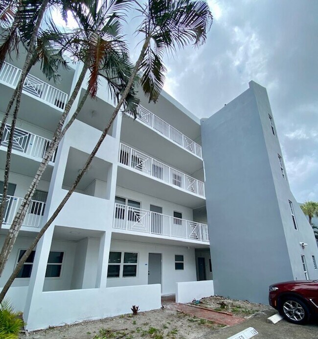 2860 NE 14th Street Causeway in Pompano Beach, FL - Building Photo - Building Photo
