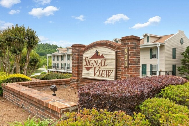 900 Mountain Creek Rd in Chattanooga, TN - Building Photo - Building Photo