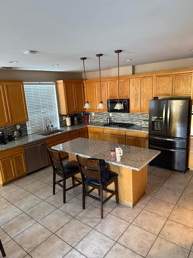 property at 1815 Mount Goethe Ct