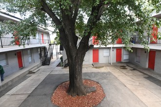 Morningside Apartments in Fort Worth, TX - Building Photo - Building Photo