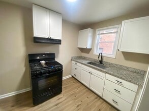 This beautifully updated 3-bedroom, 1-bath single-family home is ready for move-in! in Detroit, MI - Building Photo - Building Photo