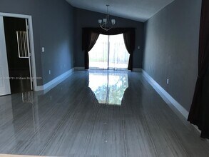 16405 Sapphire St in Weston, FL - Building Photo - Building Photo