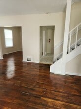 1409 8th St NW in Canton, OH - Foto de edificio - Building Photo
