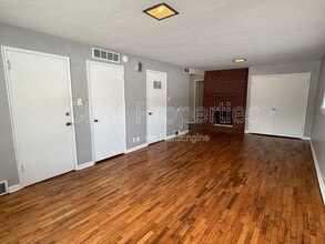 2101 N Wheeling Ave in Muncie, IN - Building Photo - Building Photo