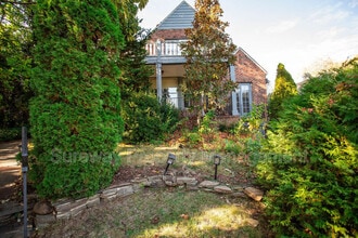 319 N Newton Lake Dr in Collingswood, NJ - Building Photo - Building Photo