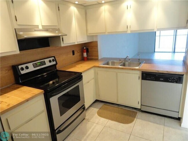 property at 110 Lake Emerald Dr