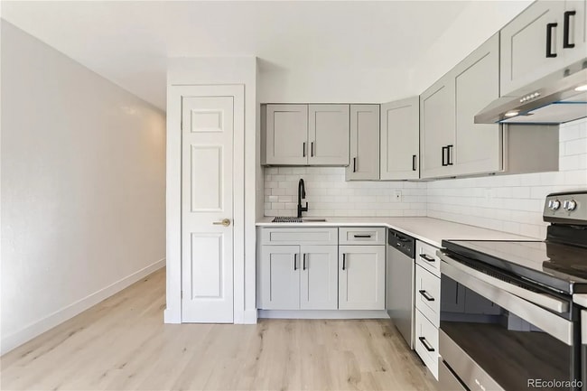 property at 1632 Chester St