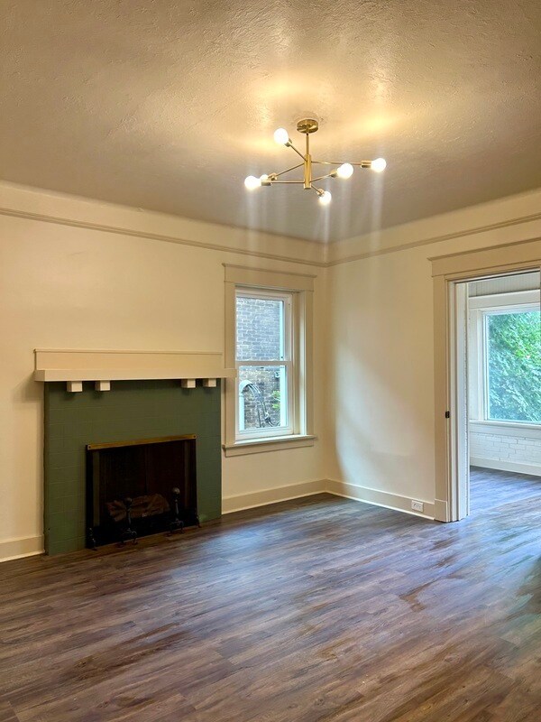 property at 2750 Broadway Ave