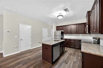 4497 Ravenwood Dr, Unit 1-0432 in Union City, GA - Building Photo - Building Photo