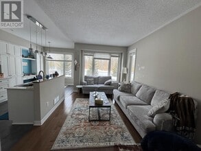 330 Mélodie St in Ottawa, ON - Building Photo - Building Photo