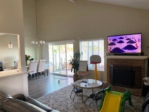 2397 Donnington Way in San Diego, CA - Building Photo - Building Photo