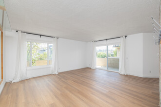 3526 Keystone Ave in Los Angeles, CA - Building Photo - Interior Photo