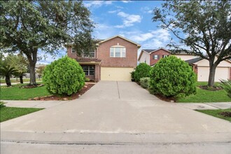 17030 Coventry Park Dr in Houston, TX - Building Photo - Building Photo