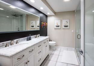 3155 E Ramon Rd, Unit 703 in Palm Springs, CA - Foto de edificio - Building Photo