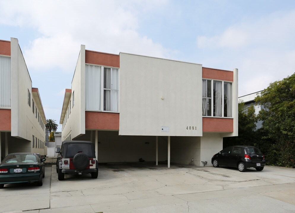 The McLaughlin Avenue Apartments in Los Angeles, CA - Building Photo