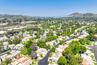 Northshore Townhomes in Westlake Village, CA - Building Photo - Building Photo