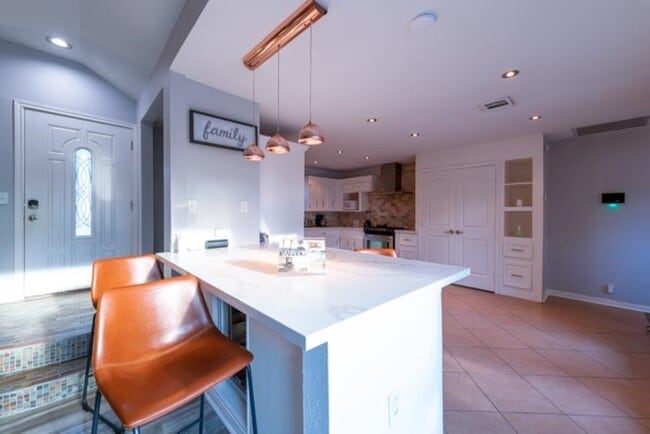 230 White Cedar St in Houston, TX - Building Photo - Building Photo