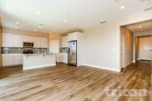 2075 Comstock Ln in Lincoln, CA - Building Photo