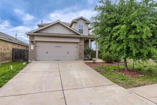 7300 Dungarees Wy in Austin, TX - Building Photo