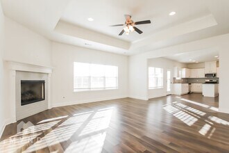 5809 SW Gentle Winds Rd in Bentonville, AR - Foto de edificio - Building Photo