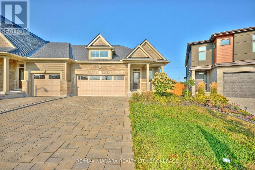 3947 Mitchell Cres in Fort Erie, ON - Building Photo