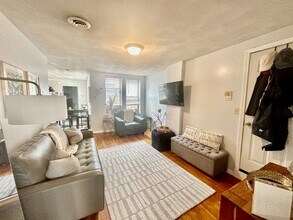 75 Endicott St, Unit 4R in Boston, MA - Foto de edificio - Building Photo