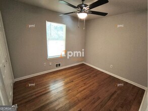 819 Forrest Cir SE in Atlanta, GA - Building Photo - Building Photo