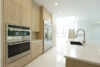 9099 Silver Marsh Ln in Boca Raton, FL - Building Photo - Building Photo