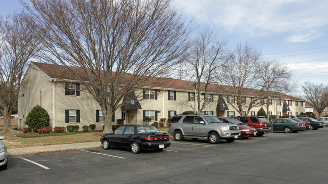 Dove Landing in Virginia Beach, VA - Building Photo - Building Photo