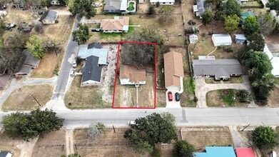 508 N Madison St in Madisonville, TX - Building Photo - Building Photo