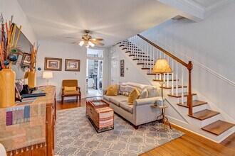 513 E Harris St in Savannah, GA - Building Photo - Building Photo