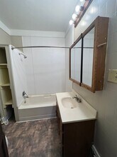 332 W 19th St in Holland, MI - Building Photo - Building Photo