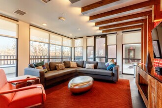 Luxury Housing - Uncommon Fort Collins in Fort Collins, CO - Foto de edificio - Interior Photo