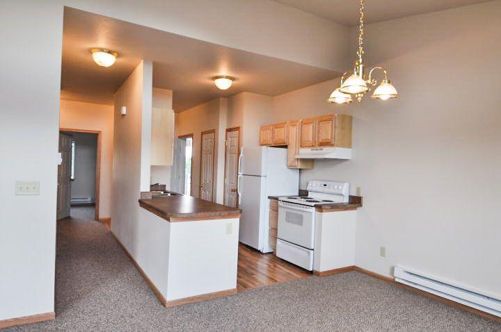 640 Lake Elmo Dr in Billings, MT - Building Photo