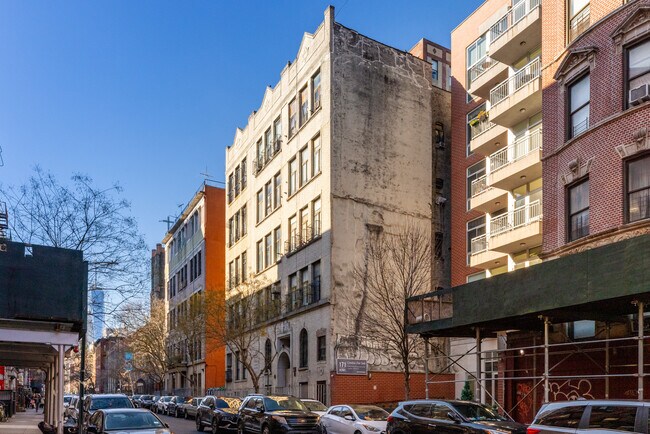 165 Henry St in New York, NY - Building Photo - Building Photo