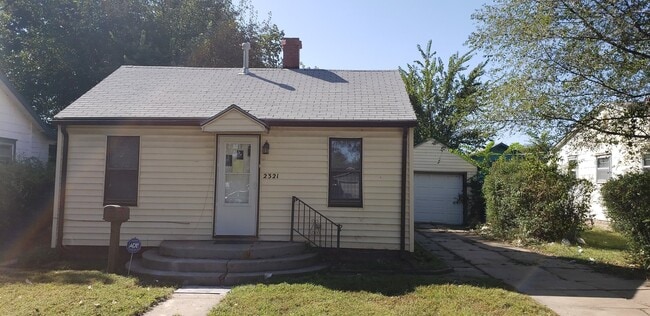 property at 2321 S Topeka St