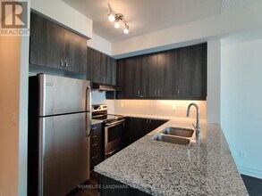 8110-8110 Birchmount Rd in Markham, ON - Building Photo - Building Photo