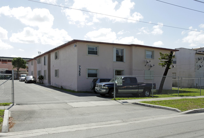 7355-7375 W 3rd Ct in Hialeah, FL - Building Photo - Building Photo